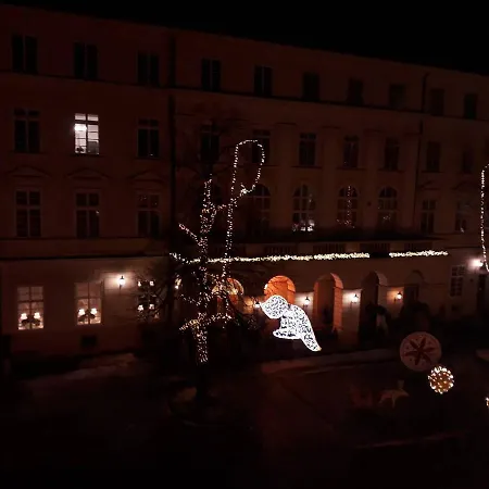 Art On Rynok Square Apartment Lemberg