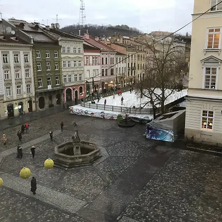 Apartment Art On Rynok Square Lviv
