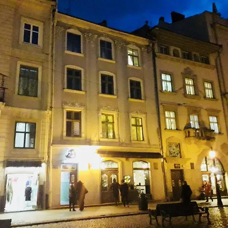 Art On Rynok Square * Lemberg