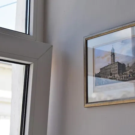 Art On Rynok Square Leopoli