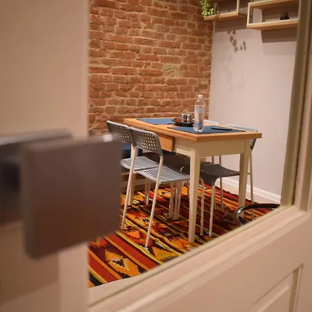 Art On Rynok Square Appartamento *