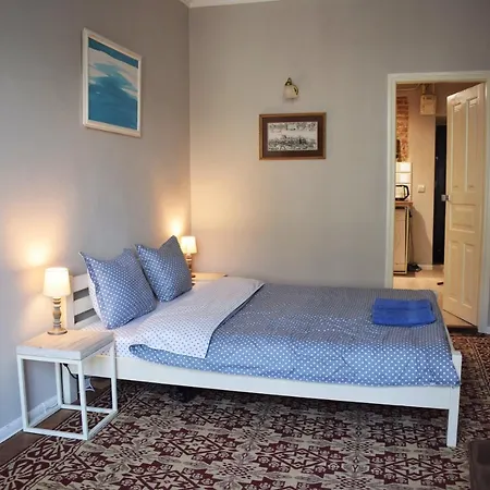 Art On Rynok Square * Leopoli