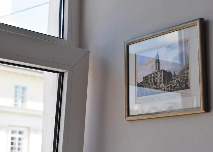 Art On Rynok Square Lviv