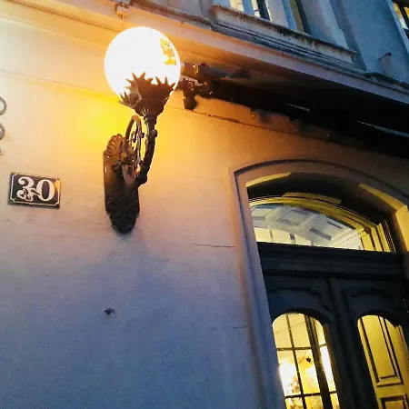 Art On Rynok Square Апартаменты